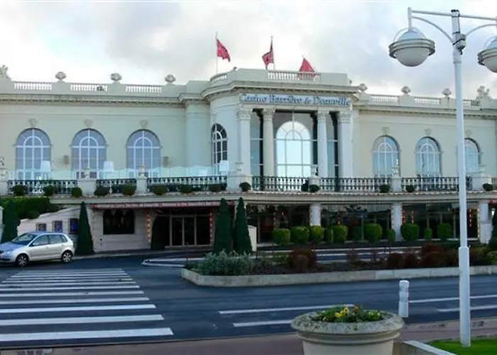 L'echappee A * Довиль